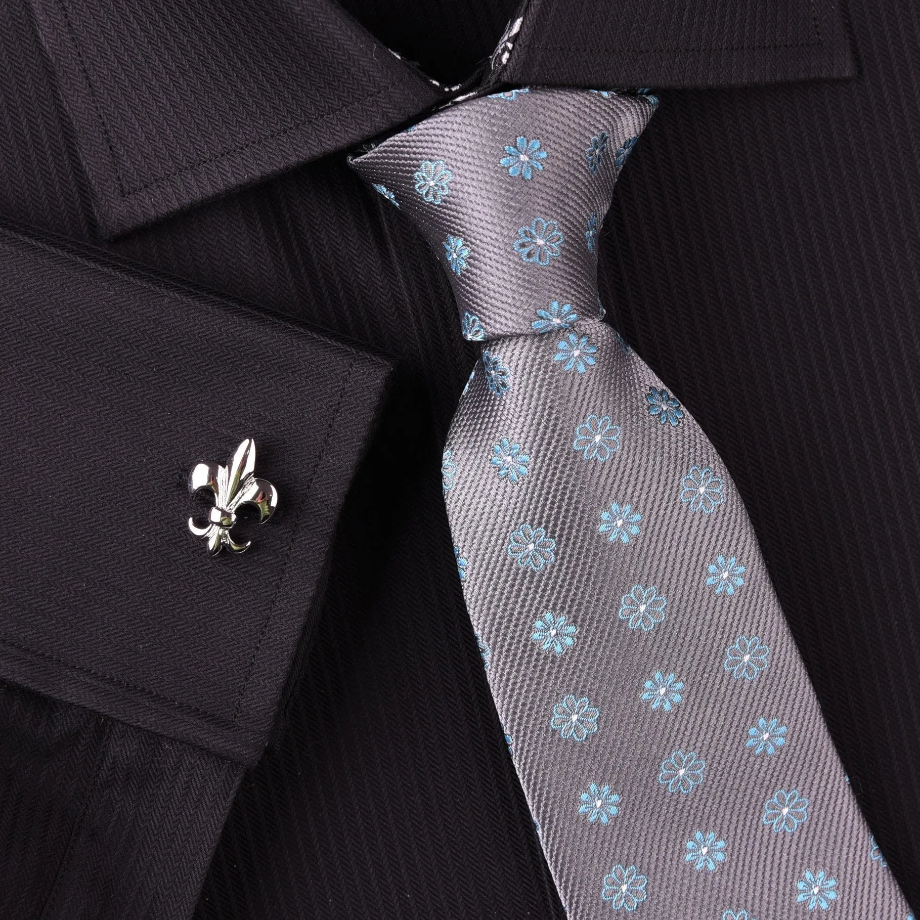 Blue Turquoise Daisies Floral Grey Snakeskin Neat Pattern Tie 3"