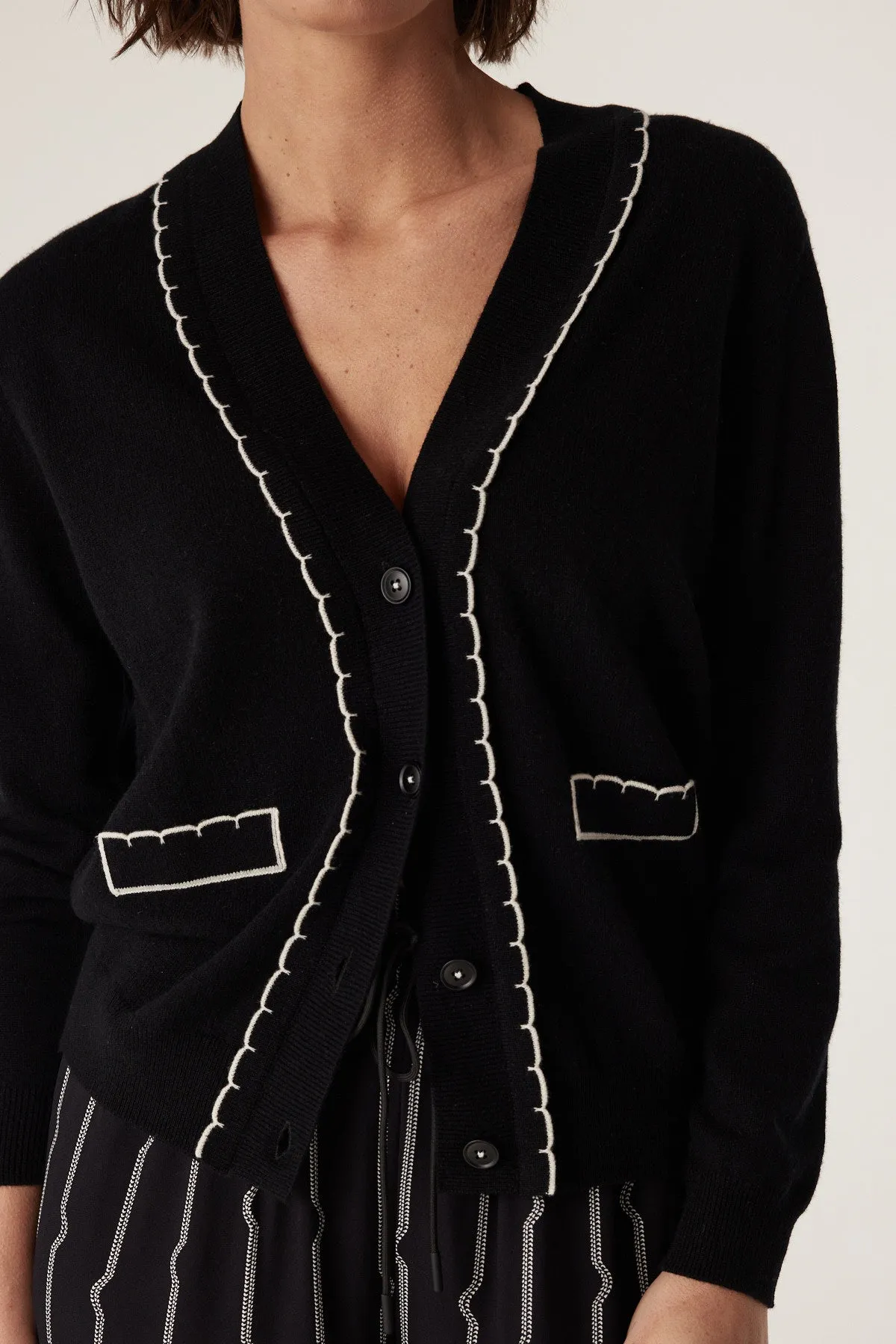 Cashwool Scallop Cardigan - Black