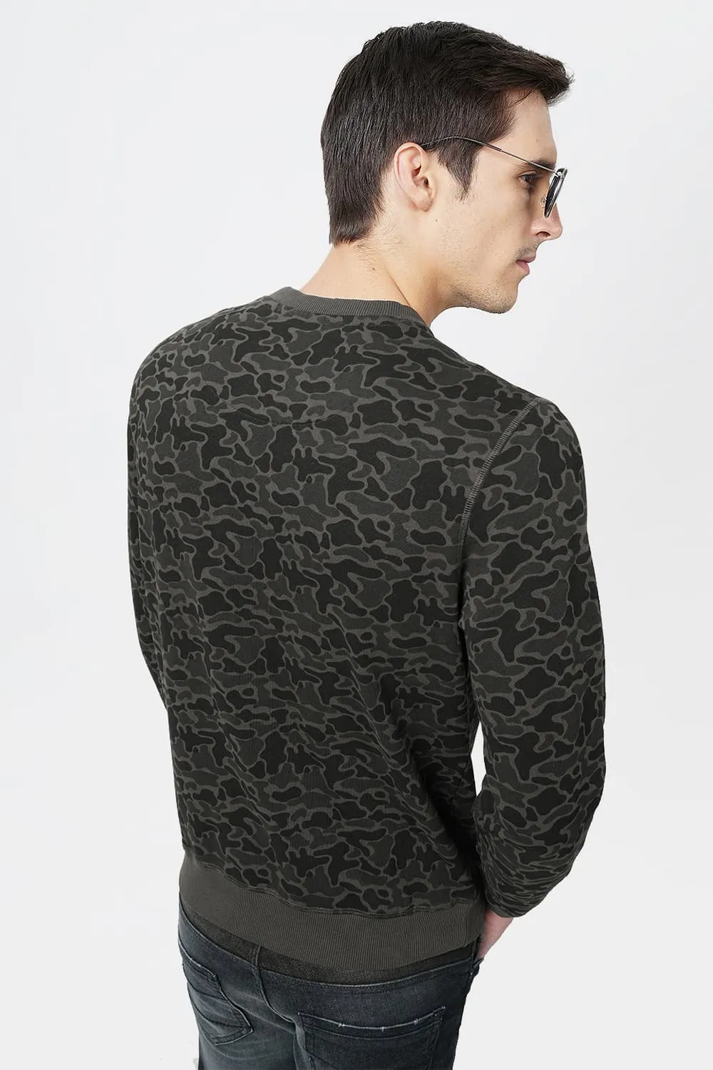 Muscle Fit Crew Neck Pullover