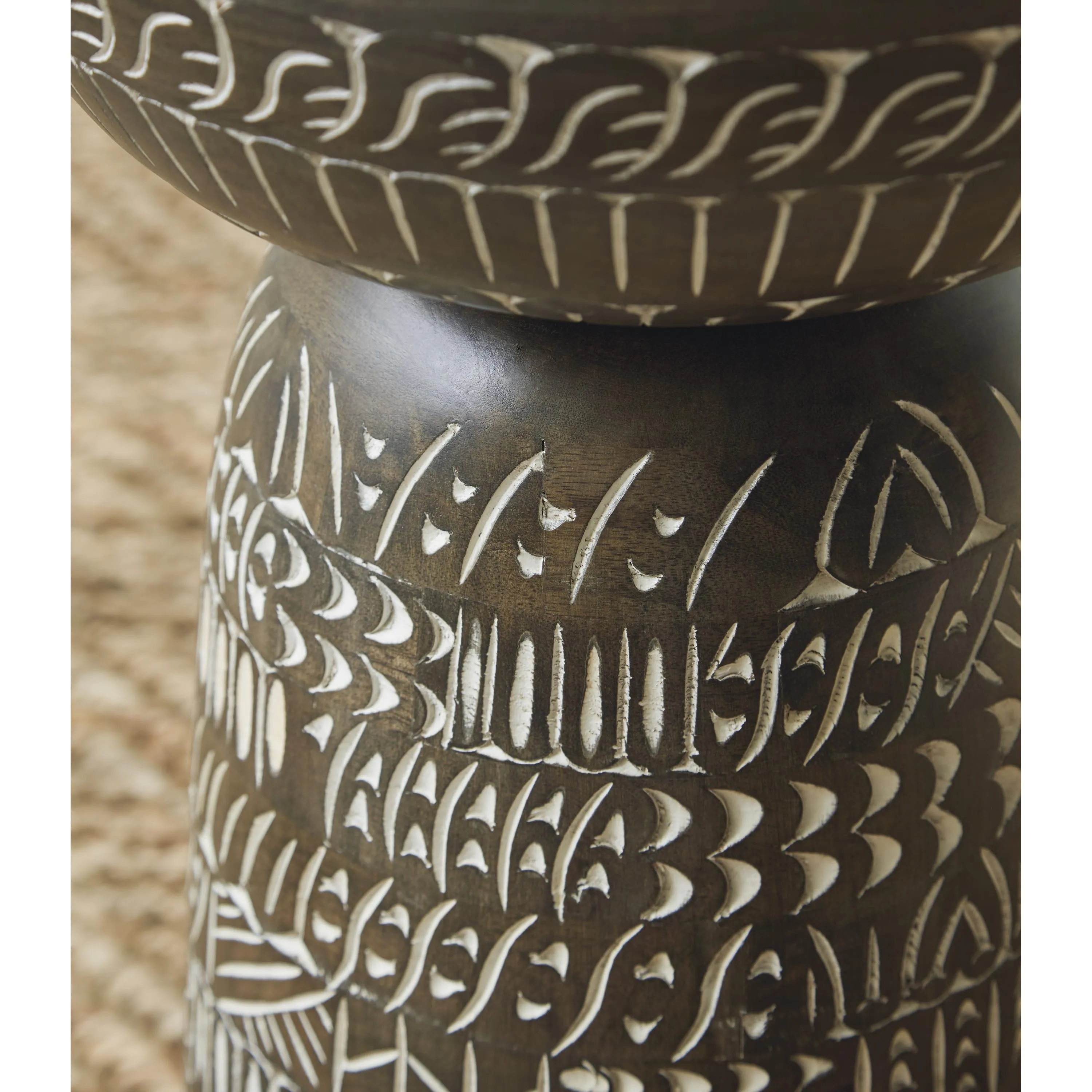 Signature Design by Ashley Hadcher Accent Table A4000622